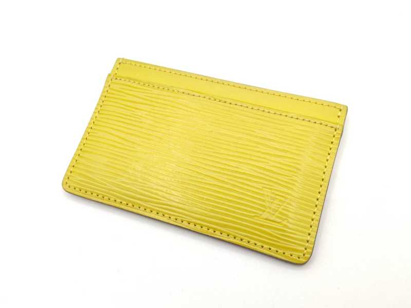 ルイヴィトン買取　ポルトカルトサーンプル　M81065